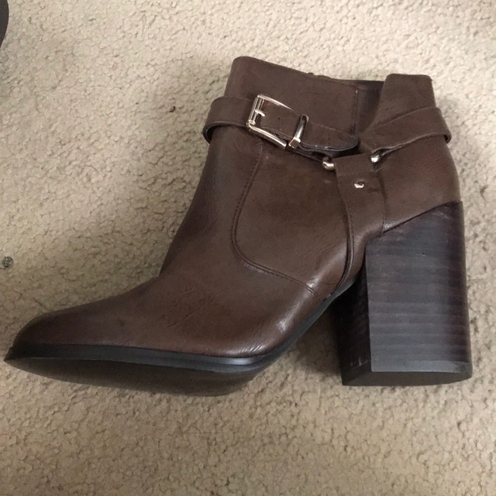 Heeled booties